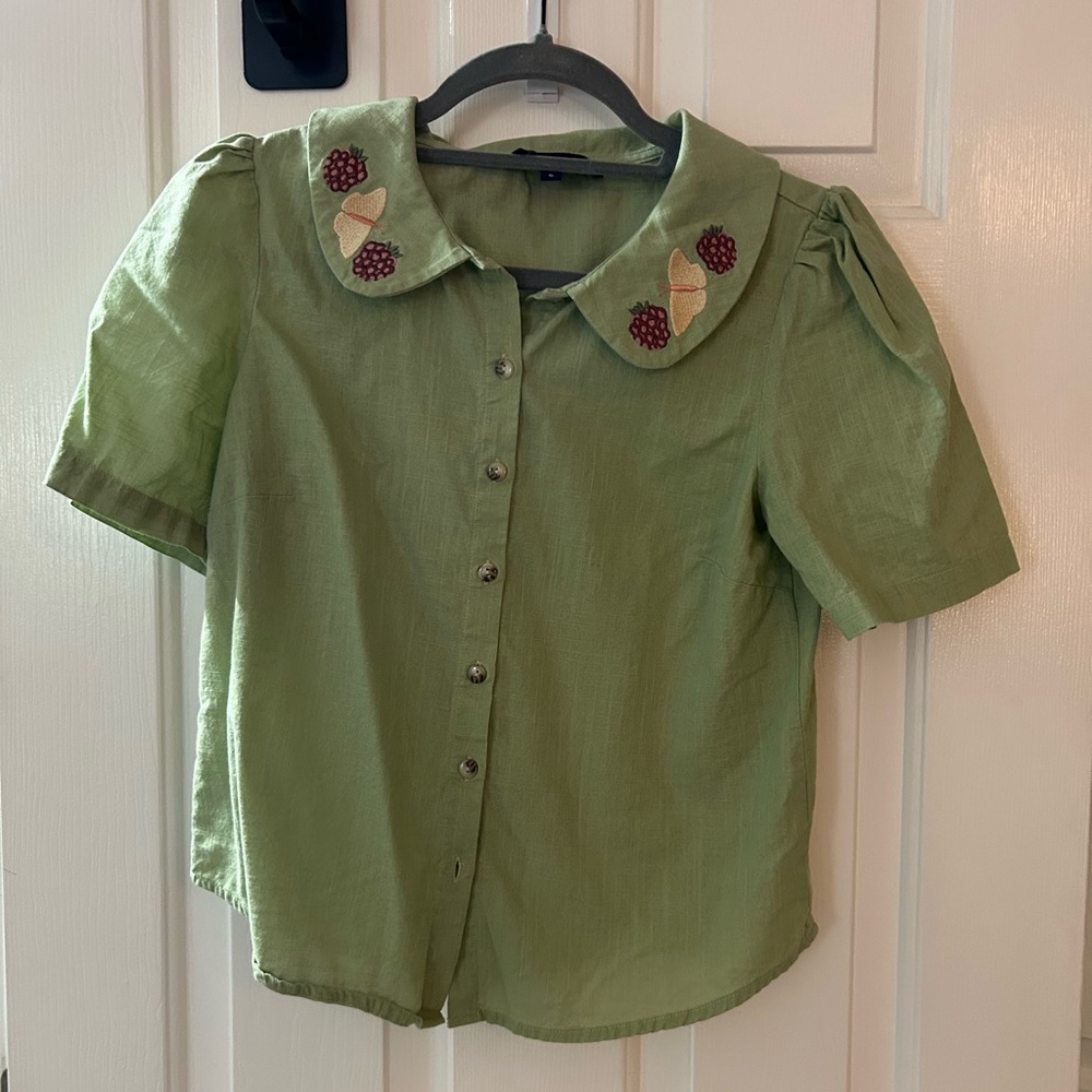 Green Button-Up Blouse with Embroidered Collar